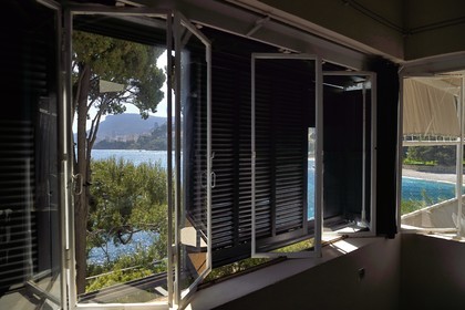 France, Alpes Maritimes (06), Roquebrune-Cap-Martin, Cap Martin, sentier du Buse, Villa E1027 conçue par l'architecte et designer Eileen Gray pour l'architecte Jean Badovici