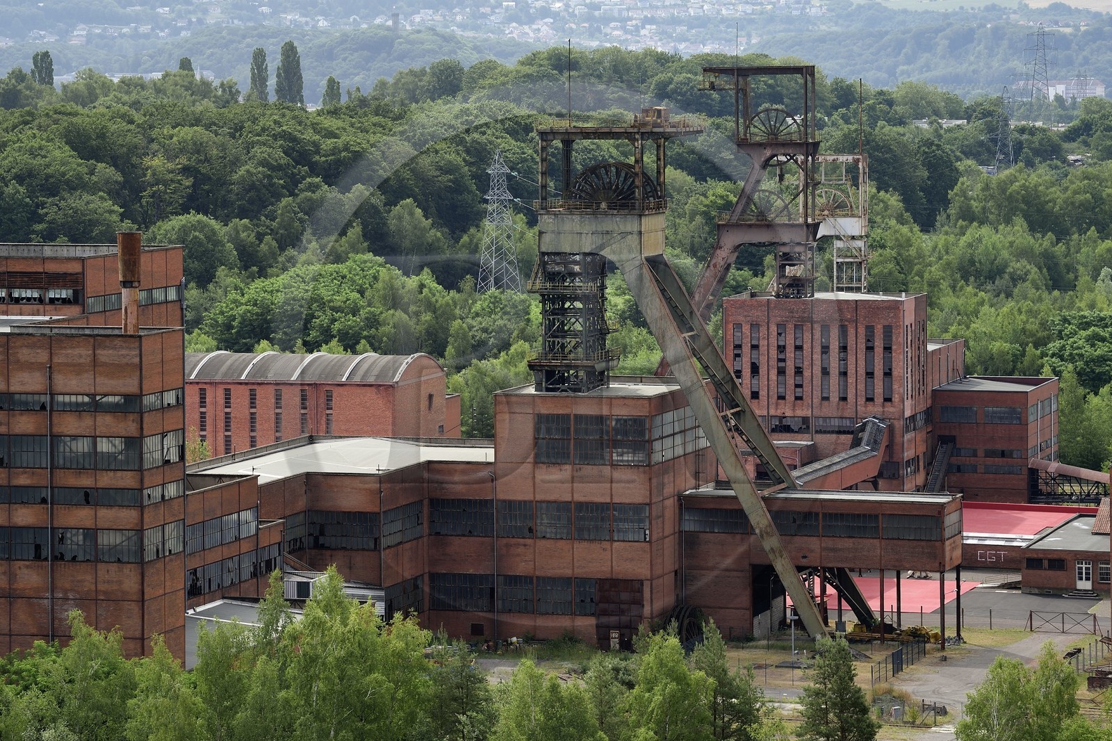 France, Moselle, Petite Rosselle, carreau Wendel museum, the Wendel site and its coal mine shafts seen from Charles Street