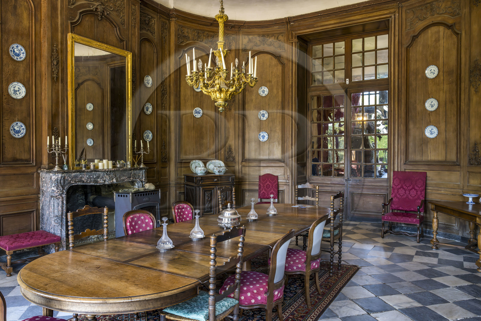 France, Ille-et-Vilaine (35), Côte d'Emeraude, Saint-Malo, malouinière de la Chipaudière construit l'armateur et corsaire François-Auguste Magon de la Lande au début du XVIIIème siècle, la salle à manger installée dans un des salons