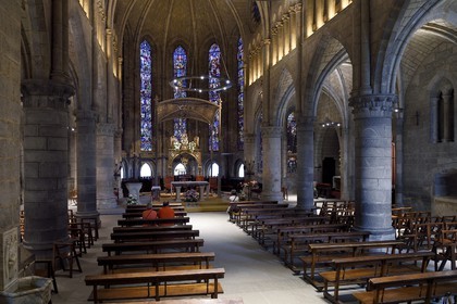 Espagne, Pays-Basque, Navarre, Roncevaux, étape du chemin de Saint-Jacques de Compostelle, Collégiale royale de Roncevaux, le choeur et la nef de l'église de Santa María la Real
