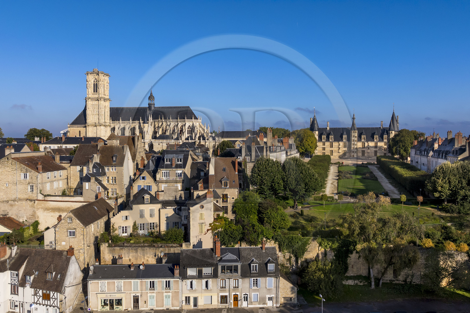 France, Nièvre, Nevers, Saint Cyr et Sainte Julitte cathedral and the Ducal Palace (aerial view)