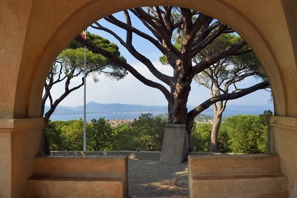 France, Var (83), Saint-Tropez vu depuis la chapelle sainte-Anne
