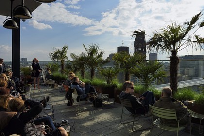 Allemagne, Berlin, quartier Tiergarten, Neni Berlin restaurant et monkey bar dans l'immeuble Bikini