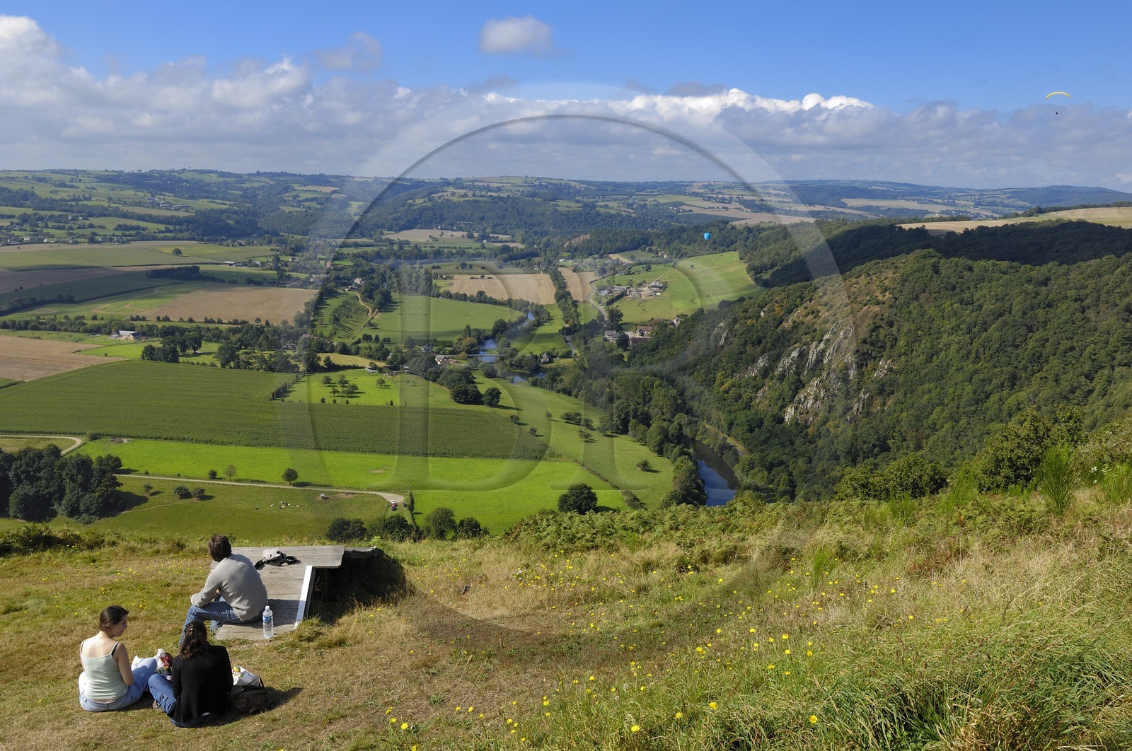 France, Calvados (14), la Suisse normande, Clécy, la vallée de l'Orne depuis la route des crêtes