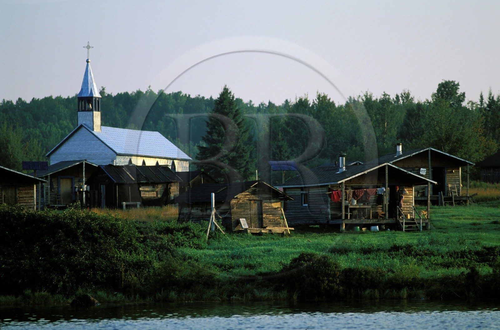 Canada, province de Québec, Réserve faunique de la Vérendrye, Grand Lac Victoria, village d' été algonquin