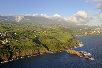 France, île de la Réunion, côte sud, Petite-Ile, baie de Manapani (vue aérienne)