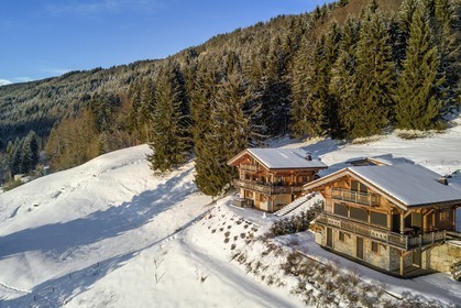 France, Haute Savoie, Les Carroz d'Araches ski resort, Araches la Frasse village