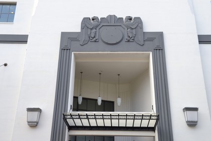 Panama, Panama City, district historique classé Patrimoine Mondial de l'UNESCO, quartier de Casco Antiguo (Viejo), batiment art Deco d'une ancienne banque devenue aujourd'hui partie de l'American Trade Hotel dans l'avenida Central