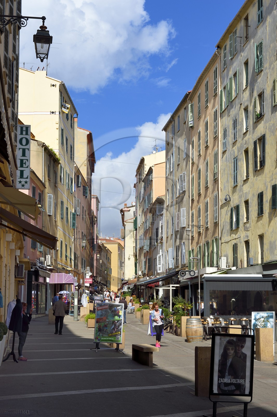 France, Corse-du-Sud (2A), Ajaccio, la rue du Cardinal Fesch