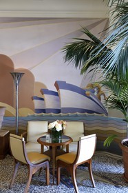 France, Alpes-Maritimes (06), Antibes,  Juan-les-Pins, hotel Belle Rives, le hall