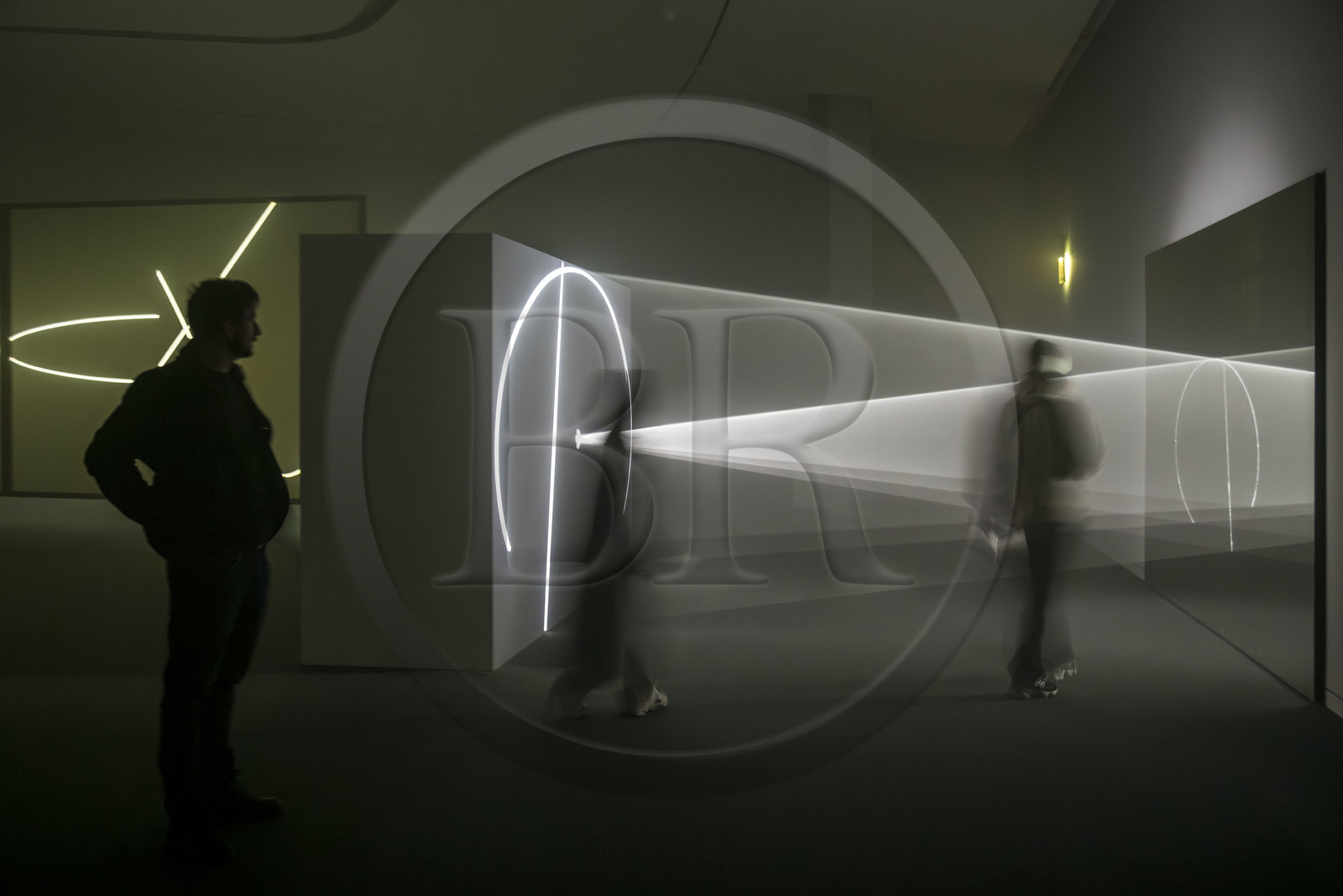 Portugal, Lisbonne, quartier de Belem, MAAT (Musée d'Art, Architecture et Technologie ou Museu de Arte, Arquitetura e Tecnologia) sur les bords du Tage, exposition Rooms par l'artiste Anthony McCall
