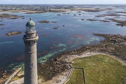 France, Finistère, Abers Country (Pays des Abers), Ile Vierge (Virgin Island) in the Lilia archipelago, the Virgin Island lighthouse, the tallest lighthouse in Europe at 82.5 meters, and the old lighthouse from 1845 (aerial view)