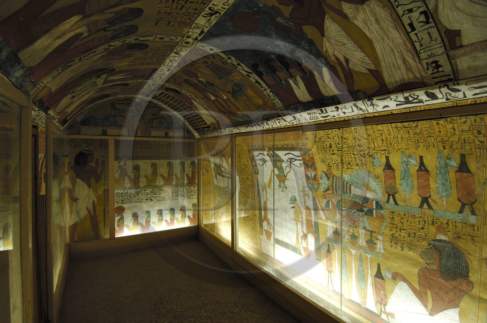 Egypte, Haute Egypte, vallée du Nil, environs de Louxor, nécropole thébaine classée Patrimoine Mondial de l'UNESCO, Thèbes Ouest, Deir el-Medina , la vallée des Artisans, tombe d'un artisan