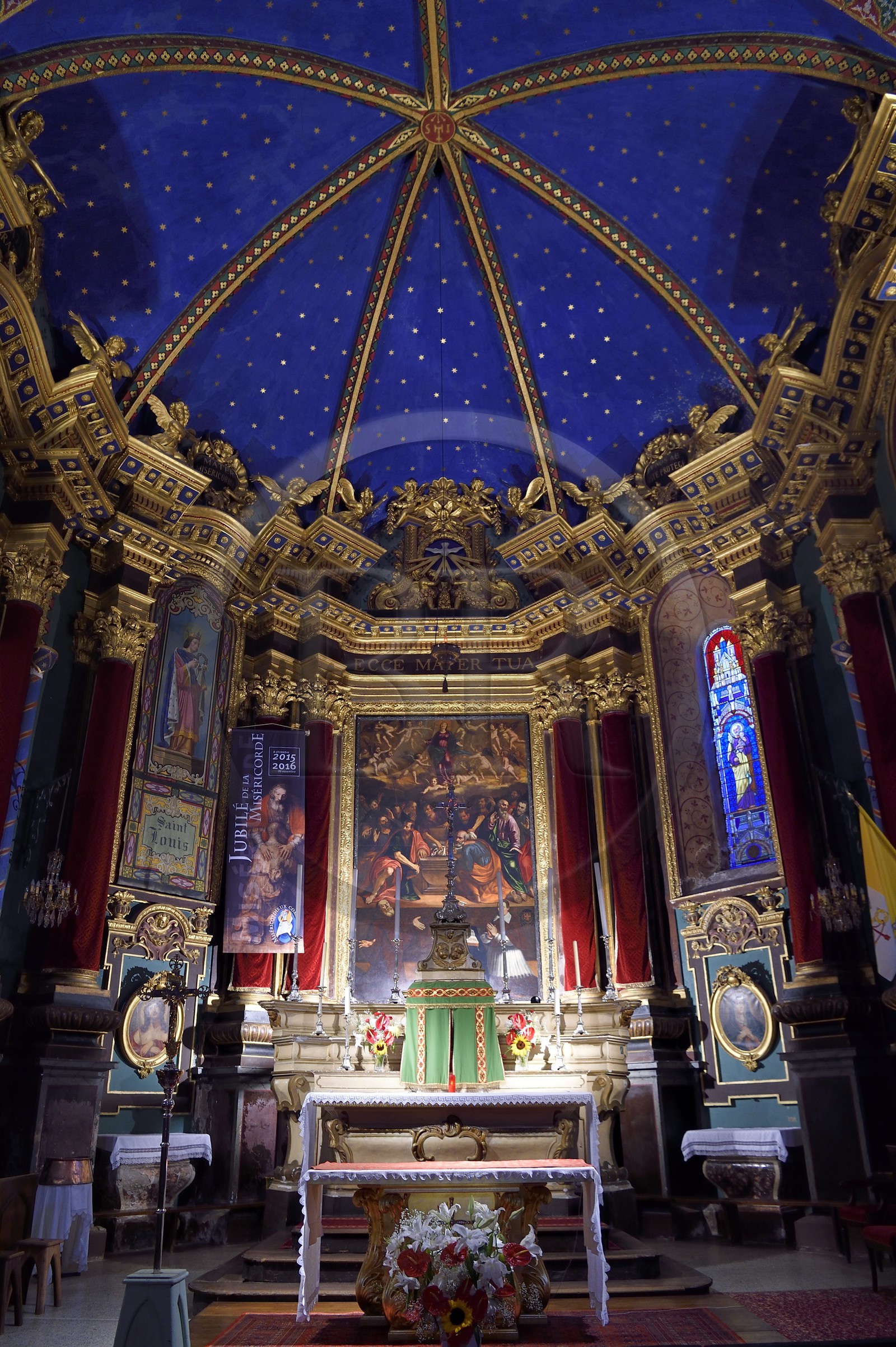 France, Alpes-de-Haute-Provence (04), cité médiévale d'Entrevaux fortifiée par Vauban, le coeur de la cathédrale fortifiée Notre-Dame-de-l'Assomption