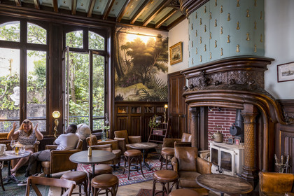 France, Morbihan (56), rade de Lorient, Larmor-Plage, port de plaisance du Kernevel, Restaurant bar la Villa Margaret