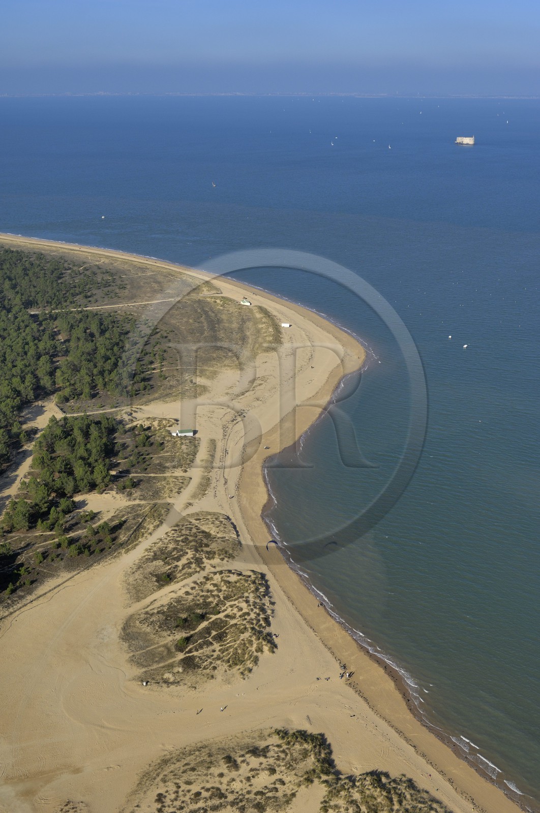 France, Charente-Maritime (17), Ile d'Oléron, pointe des Saumonards (vue aérienne)