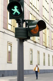 Allemagne, Berlin, Ampelmann, les bonhommes rouges et verts des feux pour piétons de l'ex-RDA