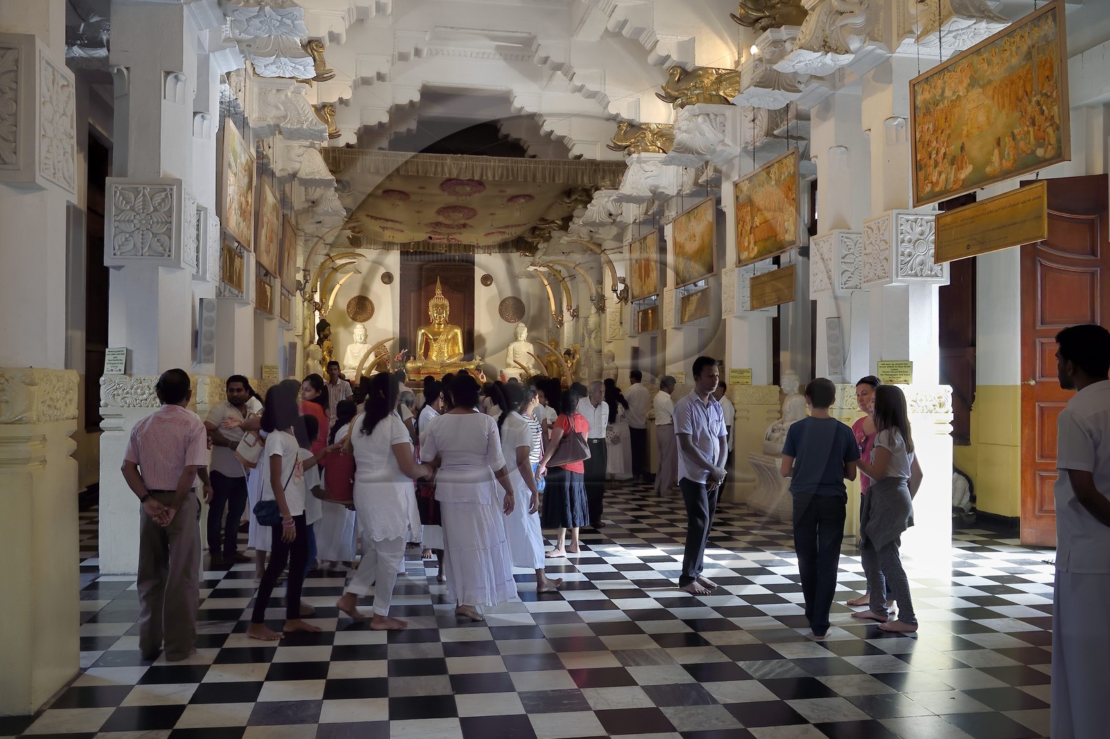 Sri Lanka, center province, Kandy, Temple of the Buddha Tooth (Sri Dalada Maligawa), the donation room