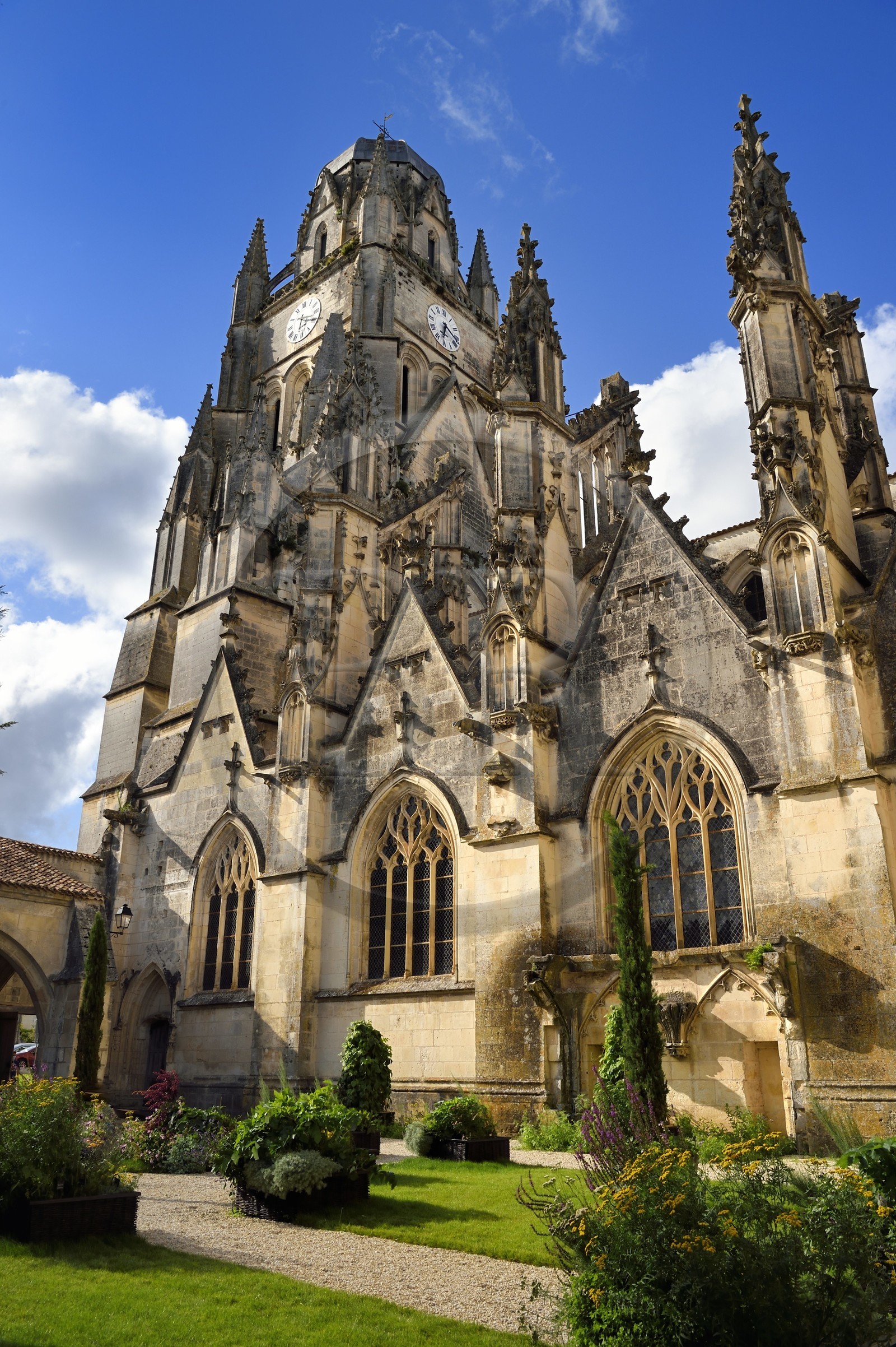 France, Charente-Maritime, Saintonge, Saintes, Saint-Pierre cathedral in the old town