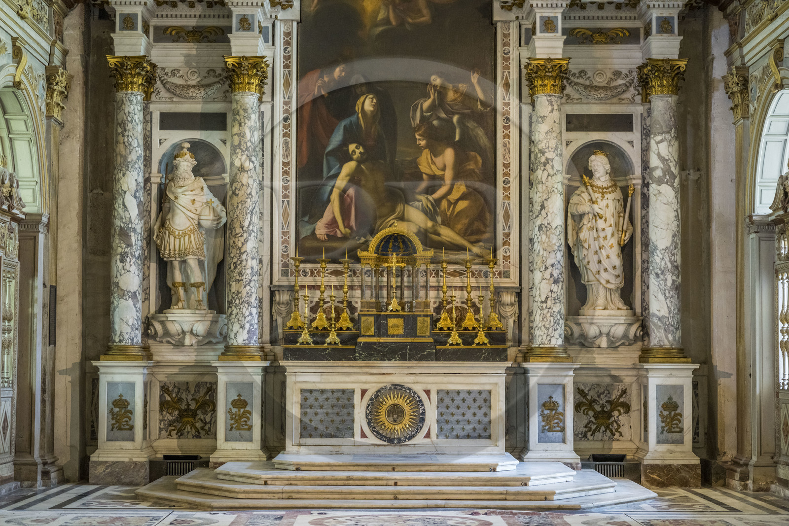 France, Seine-et-Marne, Fontainebleau, castle of Fontainebleau listed as World Heritage by UNESCO, Chapel of the Trinity, statue of King Henri IV on the left and King Louis XIII on the right from the high altar