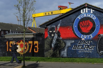 United Kingdom, Northern Ireland, East Belfast, protestant loyalist districts of Newtownards road, political wall paintings to the glory of Loyalist militias