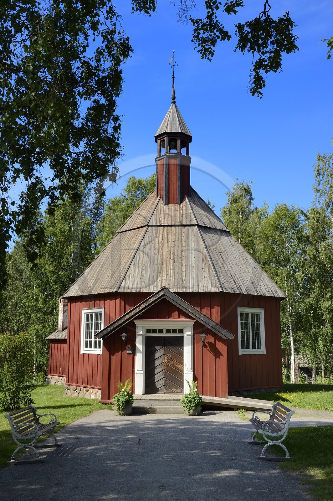 Suède, Comté de Vasterbotten, Umea, musée en plein air Gammlia et Vasterbotten museum, l'église Helena Elisabeth à l'origine une chapelle de pêcheurs sur l'Ile de Holmö datant de 1803