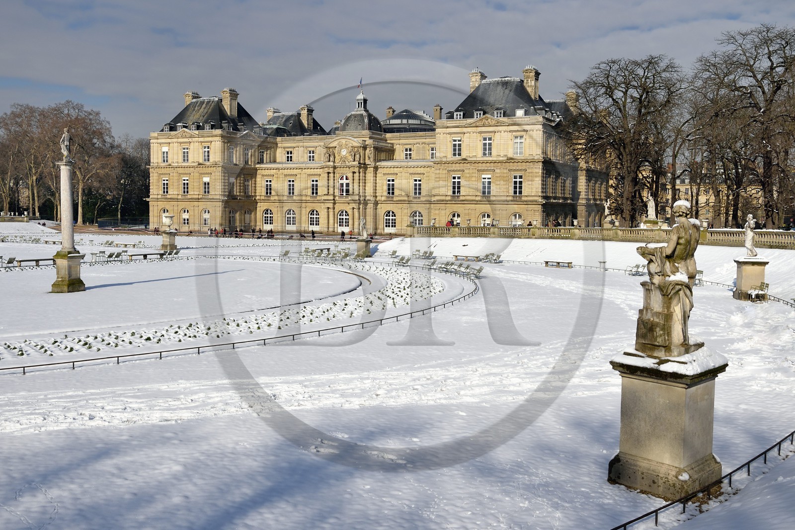 France, Paris (75), quartier Saint-Michel, le jardin du Luxembourg, le palais du Sénat
