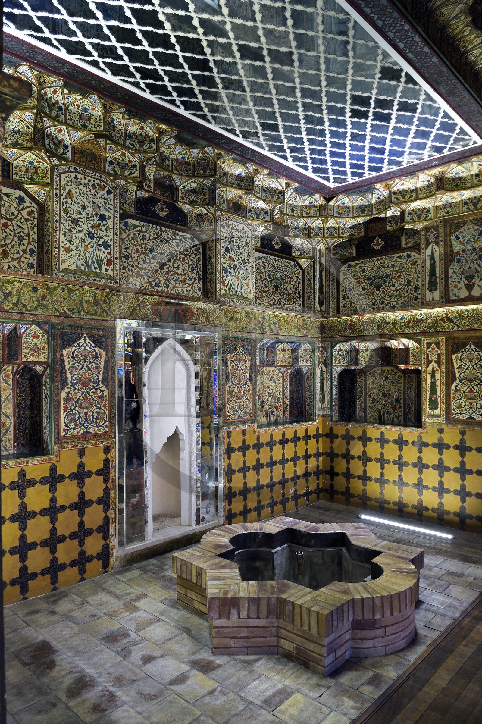 Azerbaïdjan, Sheki (Shaki), Palais des Khans de Shaki construit en 1797 par Muhammed Hasan Khan, Salle de consultation