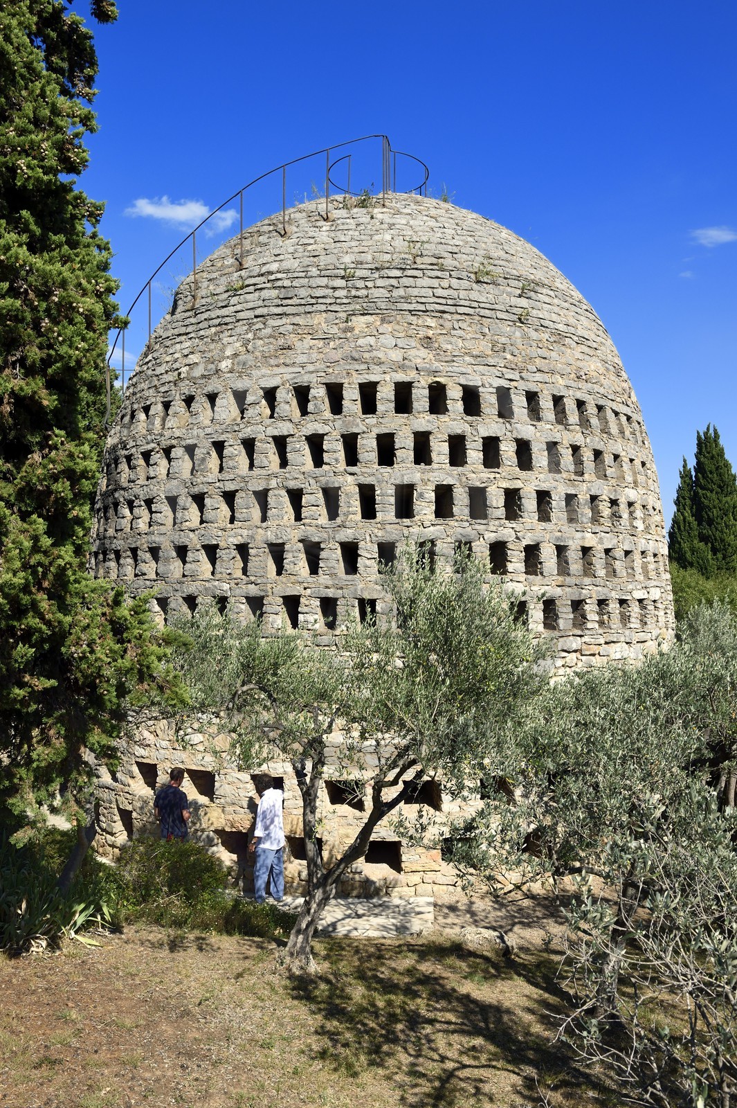 France, Var (83), Trans-en-Provence dans la région de Draguignan, ouvrage unique au monde, le puits aérien de récupération automatique par condensation de l'humidité atmosphérique de l'ingénieur Achile Knapen