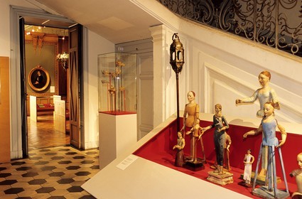 France, Gard (30), Nîmes, Place aux Herbes, Musée du Vieux Nîmes