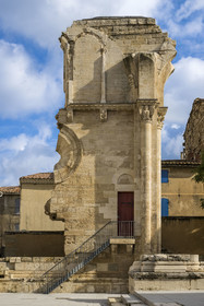 France, Gard (30), Saint-Gilles du Gard, église abbatiale de Saint-Gilles du XIIème-XIIIème siècle, classée Patrimoine Mondial de l'UNESCO au titre des chemins de Saint-Jacques de Compostelle en France, ruines de l'ancien choeur de l'église abritant un escalier tournant