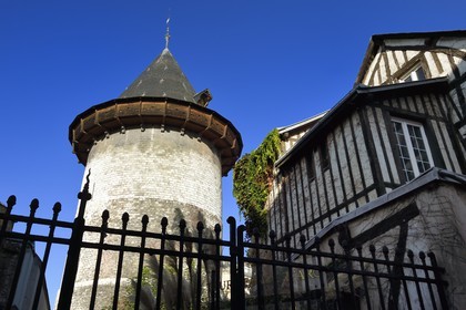 France, Seine-Maritime (76), Rouen, la tour Jeanne-d'Arc ou Grosse Tour était la tour maîtresse du château de Rouen construit par Philippe Auguste à partir de 1204, seul vestige du château