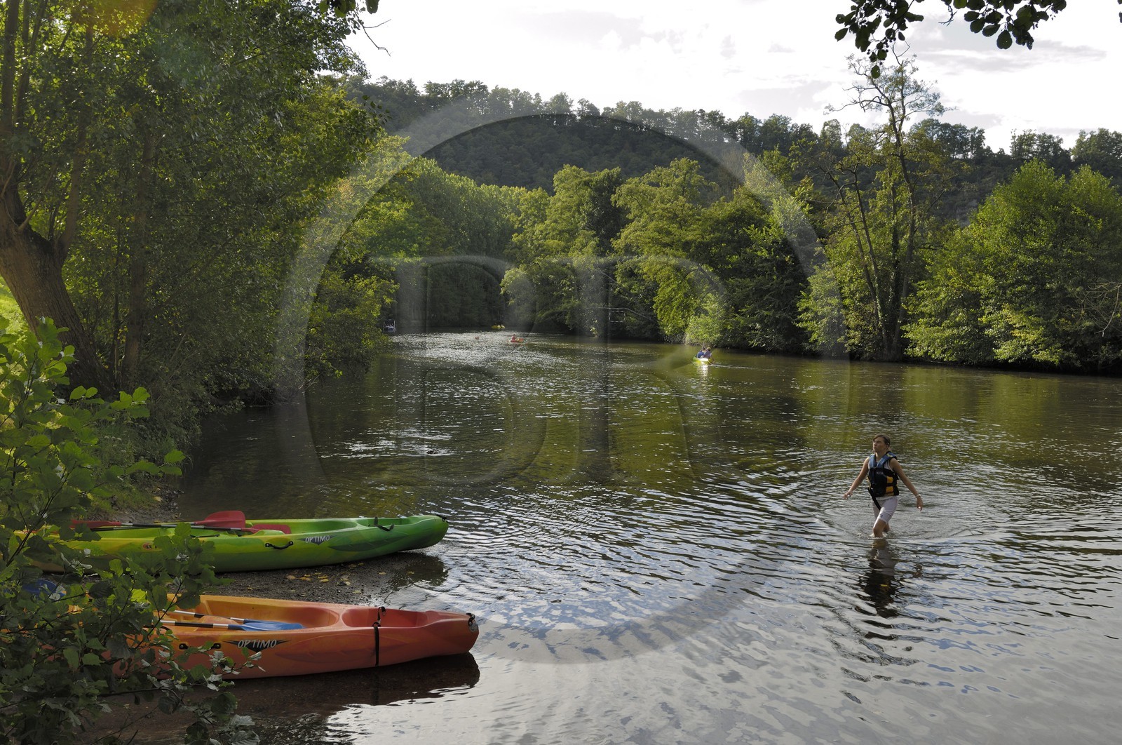 France, Calvados (14), la Suisse normande, Clécy, kayaks sur l'Orne