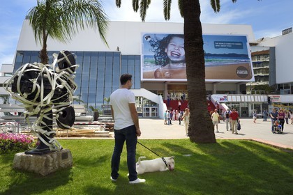 France, Alpes-Maritimes (06), Cannes, le Palais des Festivals sur le boulevard de la Croisette