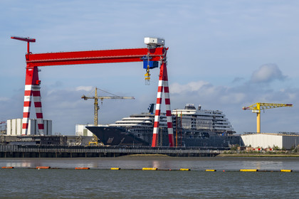 France, Loire-Atlantique (44), Saint-Nazaire, les Chantiers de l'Atlantique, Yacht de luxe en construction