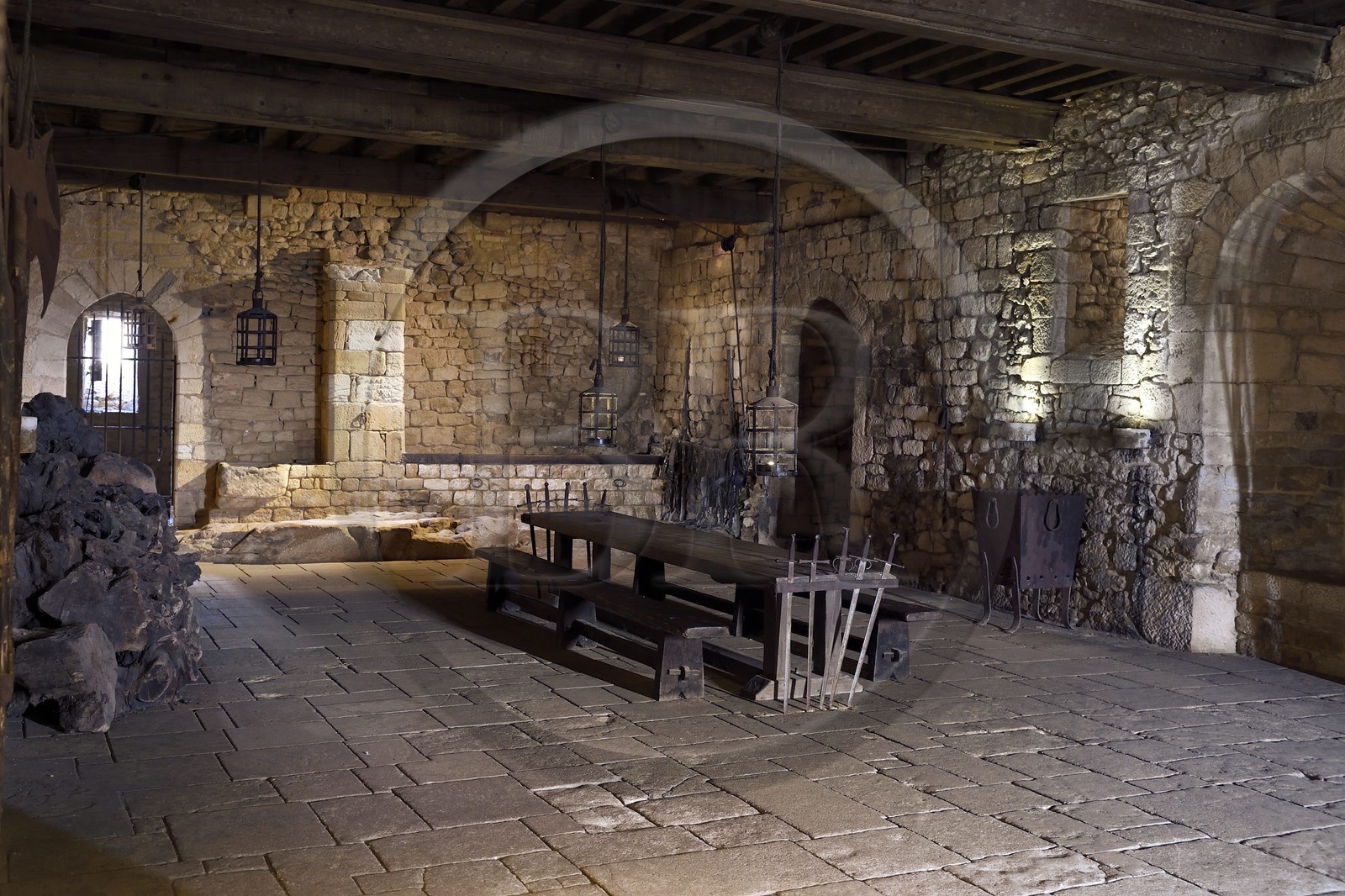 France, Dordogne, Perigord Noir, Dordogne Valley, Beynac et Cazenac, labelled Les Plus Beaux Villages de France (The Most Beautiful villages of France), the 13th century castle, the guardroom