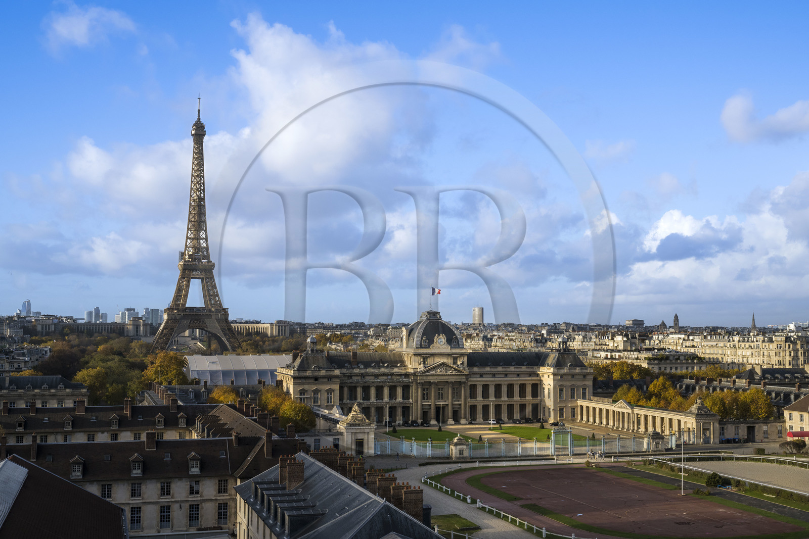 France, Paris (75), siège de l'UNESCO, la Tour Eiffel et l'Ecole Militaire