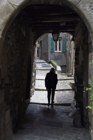 France, Alpes-Maritimes, Lucéram, pontis (covered passage)