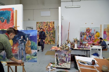 France, Paris (75), quartier de Saint-Germain-des-Prés, Ecole nationale supérieure des Beaux-Arts, batiment Chimay dans l'ancien Hotel de Chimay, étudiants dans l'atelier Tim Eitel