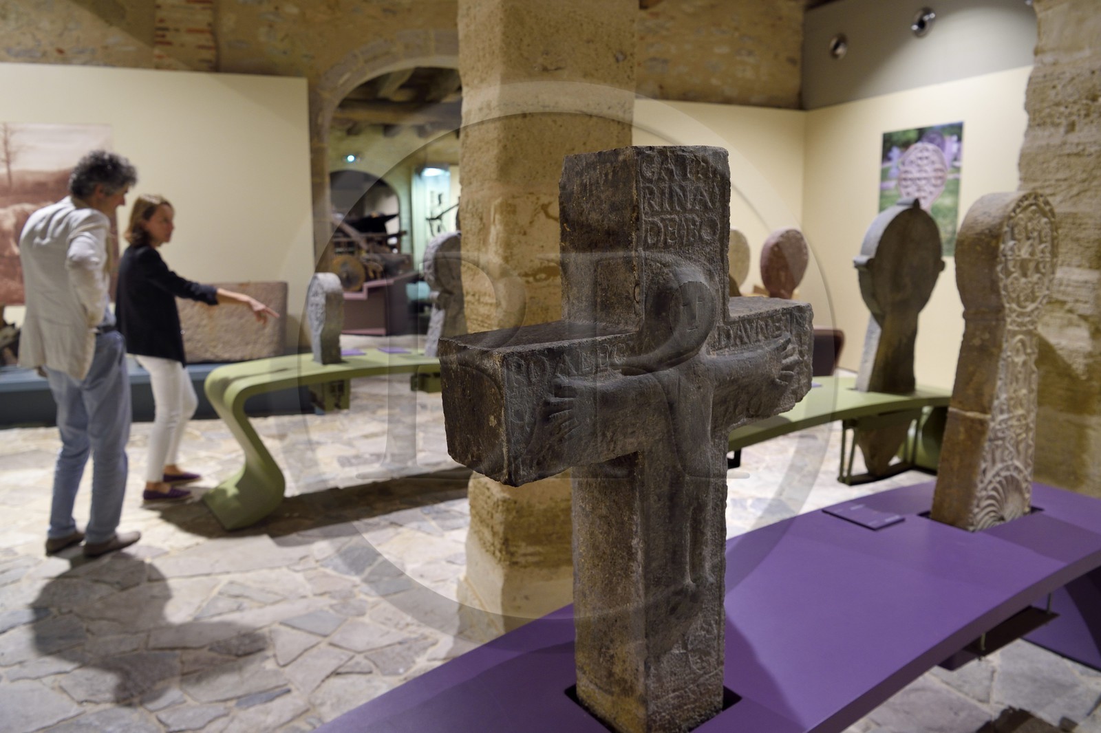 France, Pyrénées-Atlantiques (64), Pays-Basque, Bayonne, Musée Basque, les stèles renvoient directement aux croyances de la mythologie basque