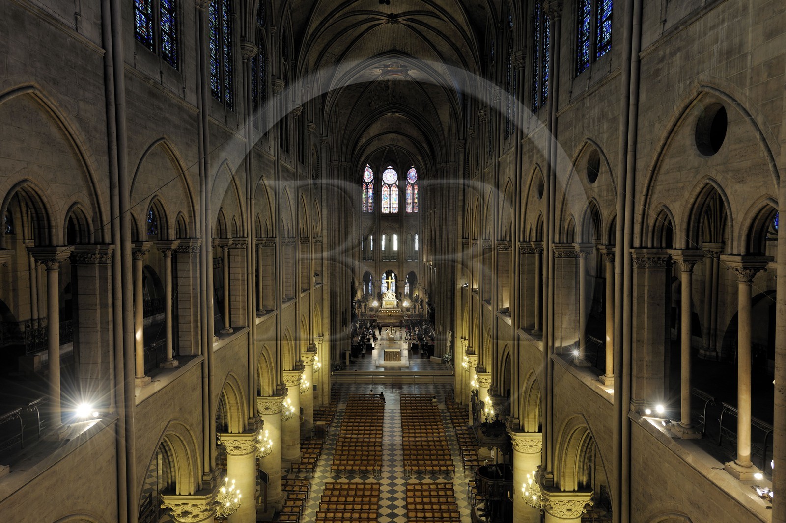 France, Paris (75), Ile de la Cité, cathédrale Notre-Dame de Paris, célébration d'une messe dans le choeur