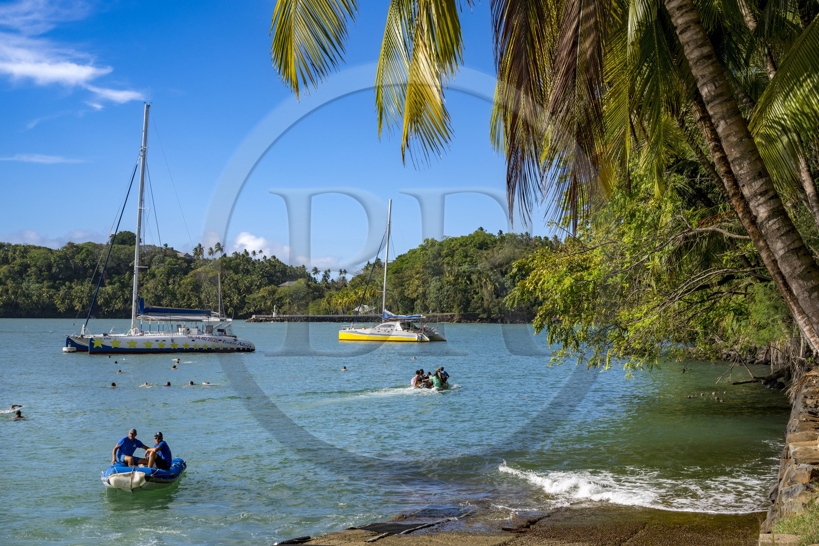 France, Guyane, Kourou, Iles du Salut, activités nautiques entre l'Ile Saint-Joseph et l'Ile Royale