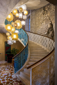 France, Bouches-du-Rhône (13), Arles, Hotel L'Arlatan dans un hôtel particulier revisité par l’artiste Jorge Pardo