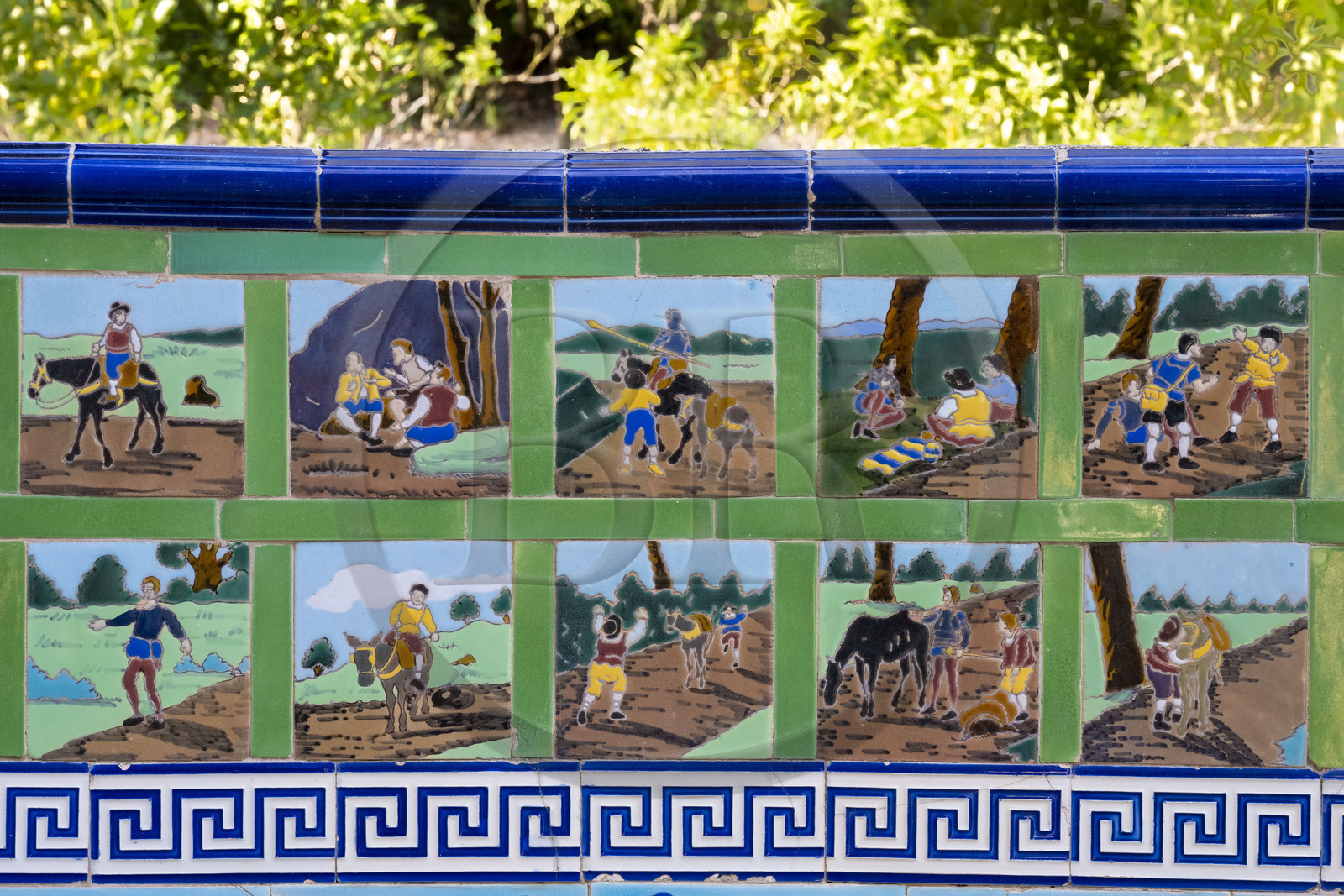 France, Alpes-Maritimes (06), Menton, Jardin Fontana Rosa, Rotonde de Cervantès, bancs décorés de carreaux de céramique illustrant les aventures de Don Quichotte