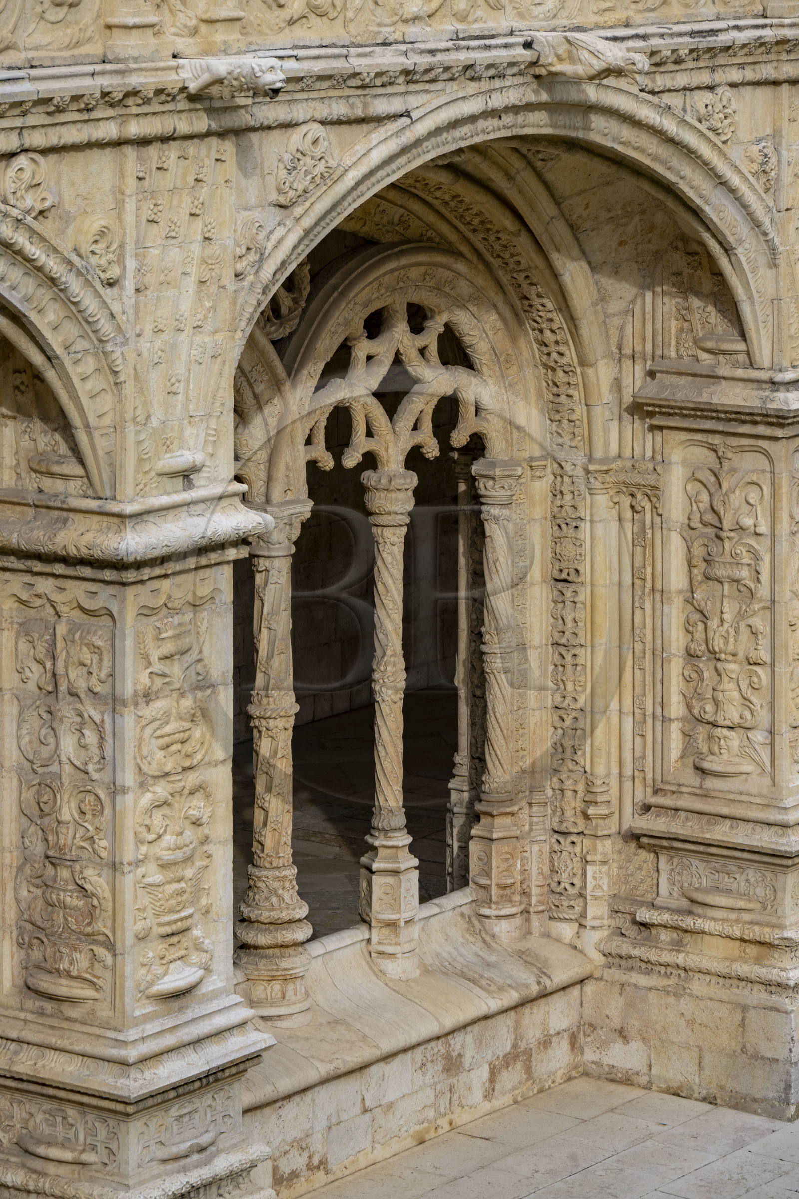 Portugal, Lisbonne, Bélem, Monastere des Hiéronymites (Mosteiro dos Jerónimos), classé Patrimoine Mondial de l'UNESCO, arcades du cloitre