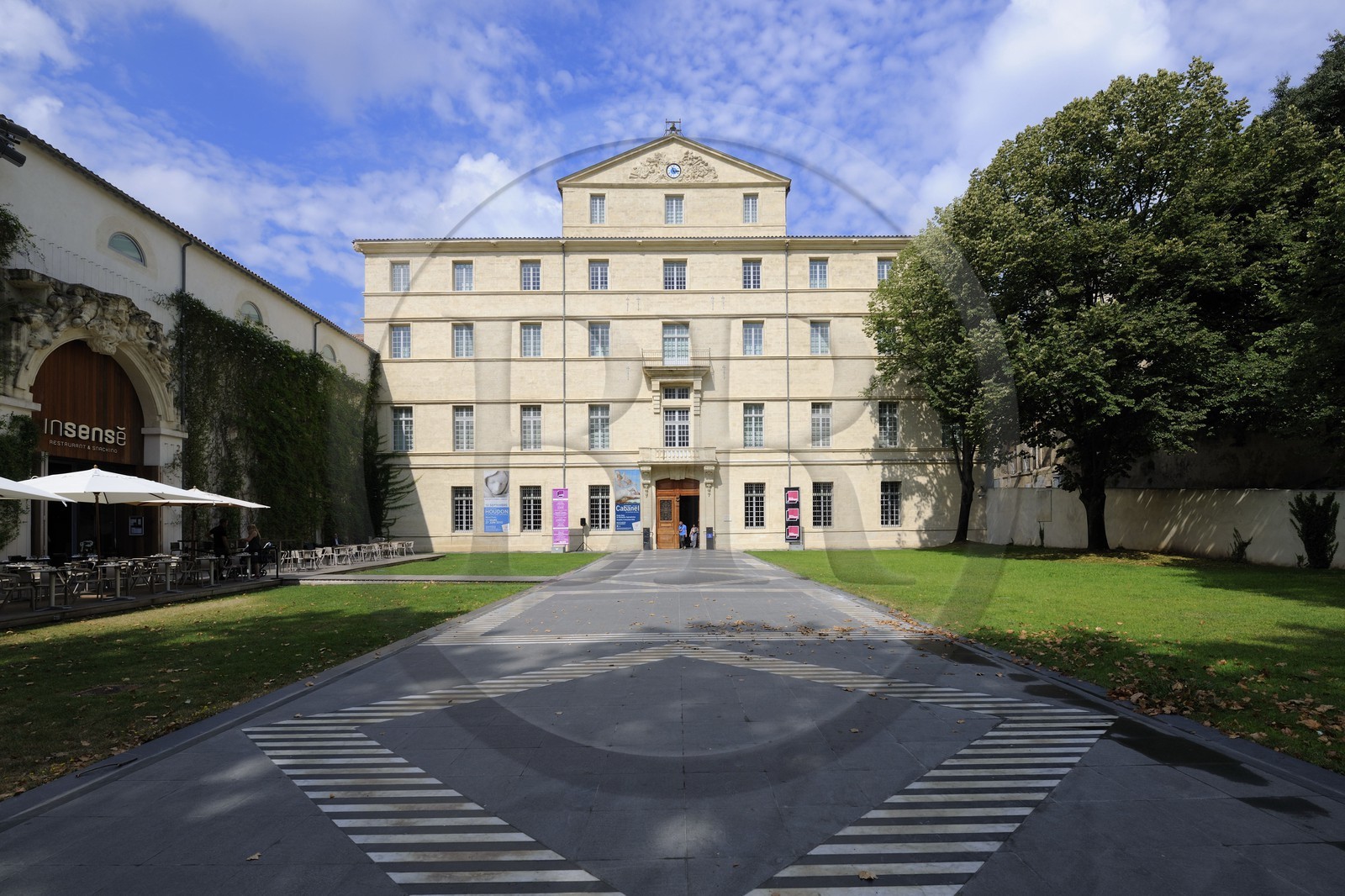 France, Hérault (34), Montpellier, centre historique, musée Fabre, les lignes de Buren, mention obligatoire: géré par Montpellier