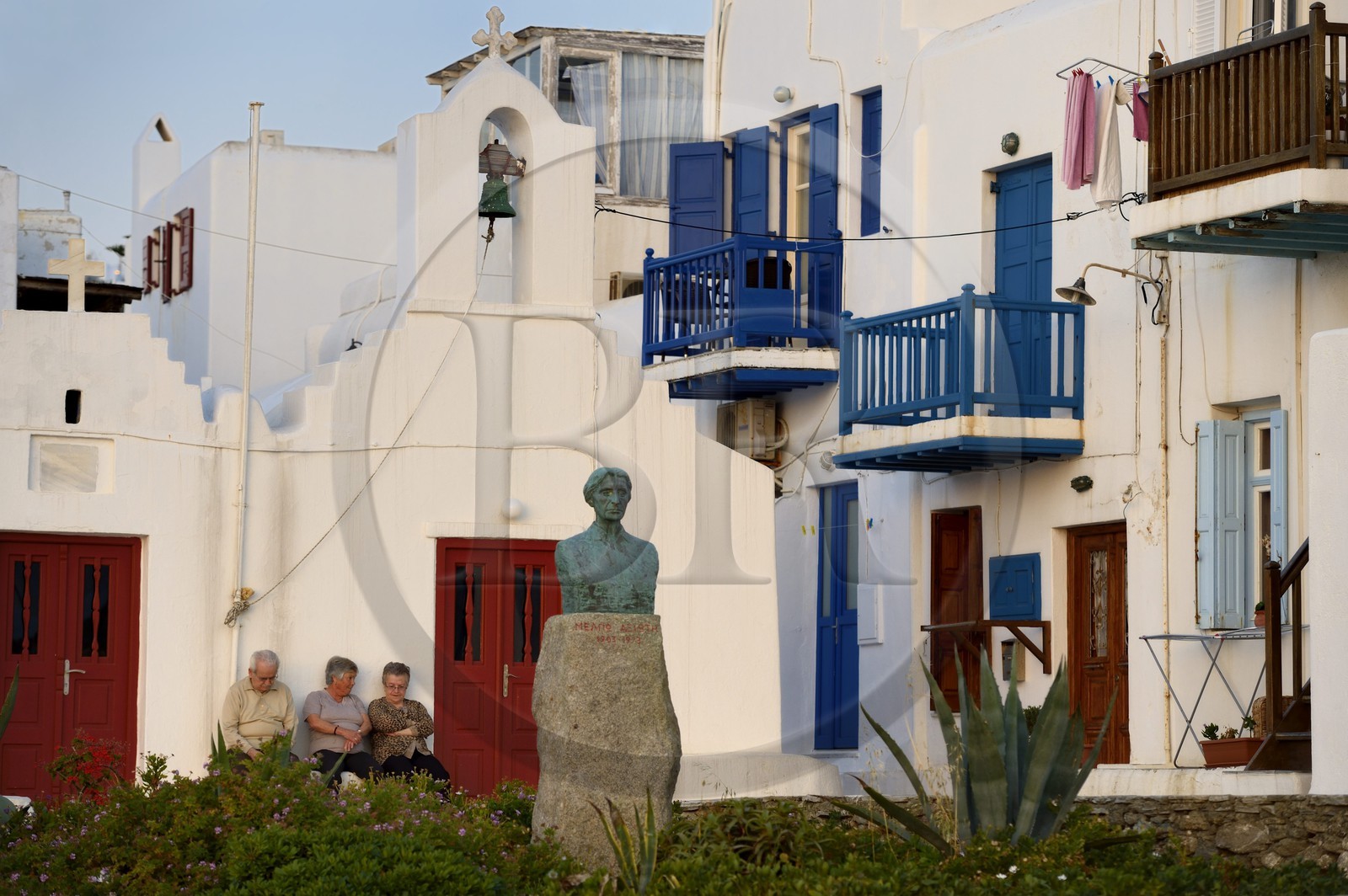 Grèce, Les Cyclades, mer Égée, île de Mykonos, Chora (Mykonos town), quartier de la petite Venise (Little Venice)