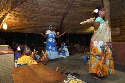 France, Ile de Mayotte, Grande-Terre, Kani-Keli, plage de N’Gouja, écolodge au Jardin Maoré, demonstration de musiques et danses traditionnelles maoré