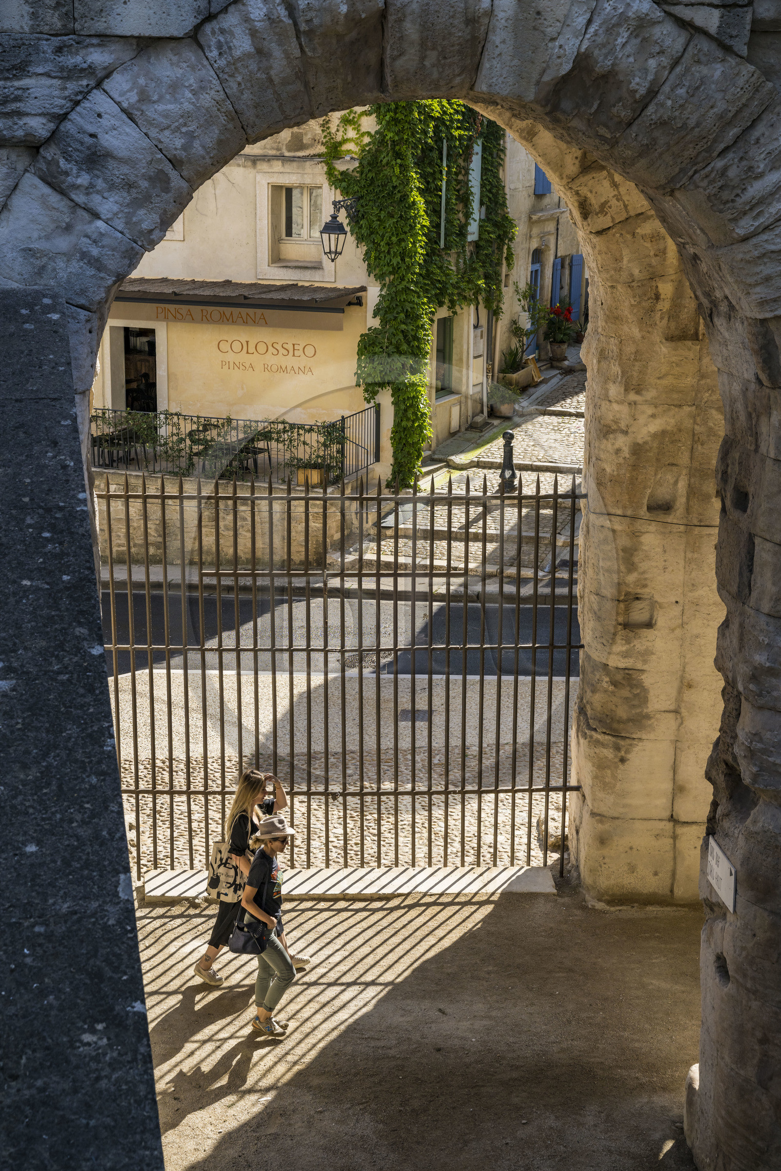 France, Bouches-du-Rhône (13), Arles, les Arènes, amphithéatre romain construit vers 80-90 apr. J.-C., classé Patrimoine Mondial de l'UNESCO