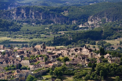 France, Dordogne (24), Périgord Noir, vallée de la Dordogne, vallée de la Dordogne, Domme, labellisé Les Plus Beaux Villages de France (vue aérienne)